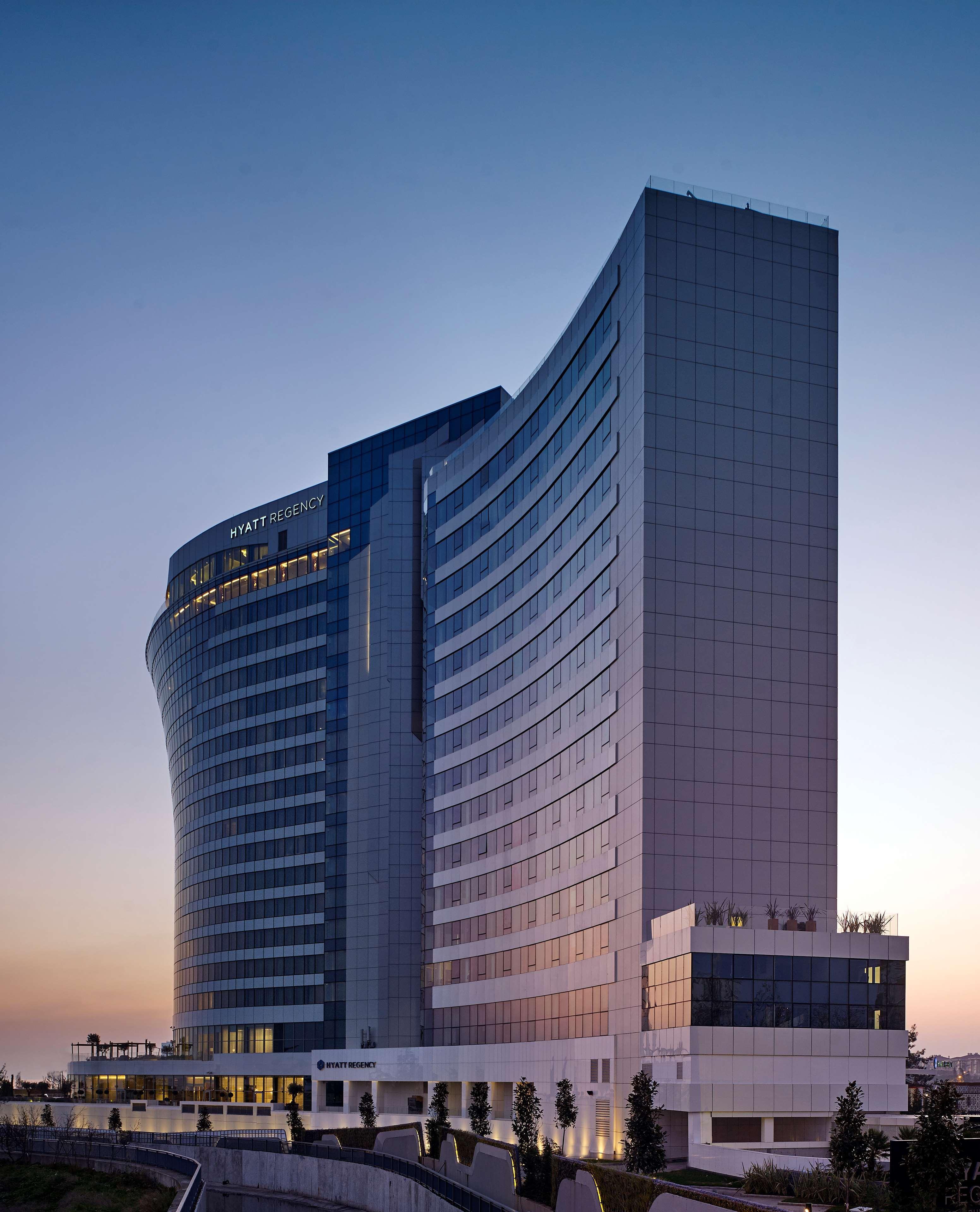 Отель Hyatt Regency Istanbul Atakoy Экстерьер фото